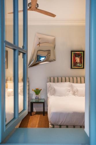 Mariana de Pineda by Home at Homes - image 5
