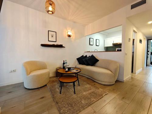 Exclusive Sea View Apartment EHHouse 4