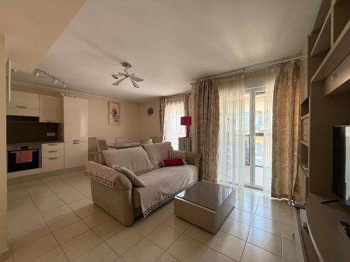 Nice Centre - 2 chambres, balcons, parking privé