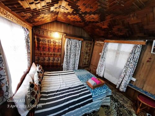 Homestay Jasmine Boathouse - image 4