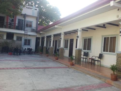 Facilities, Manana Hotel near Barrio Baretto