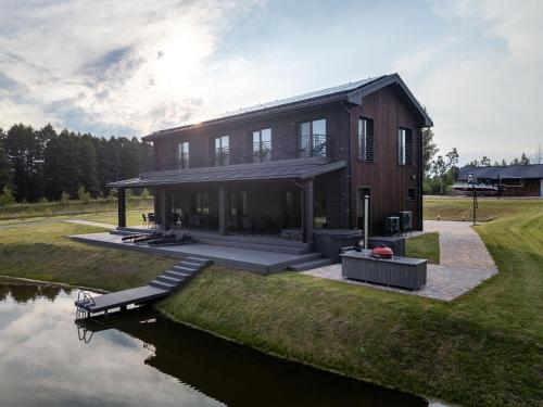 Galuonu Vilos Vip vila in 因圖爾克