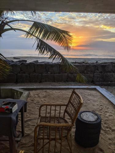Beach House Pet-friendly beachfront 1bhk villa - image 5