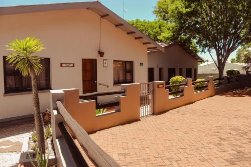 Exterior view, Travel North Guesthouse in Tsumeb