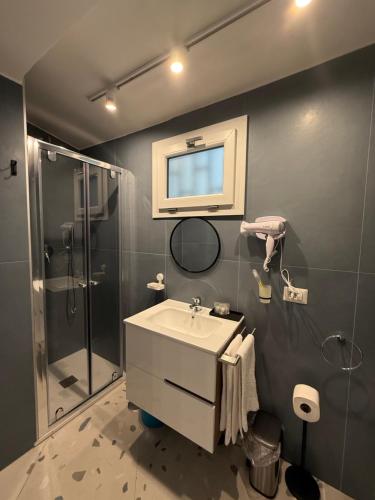Shower, Suite a Napoli in Posillipo