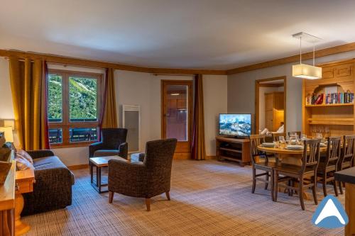 2 Bed Apartment with Sunny Balcony - Arc 1950 - Sources de Marie