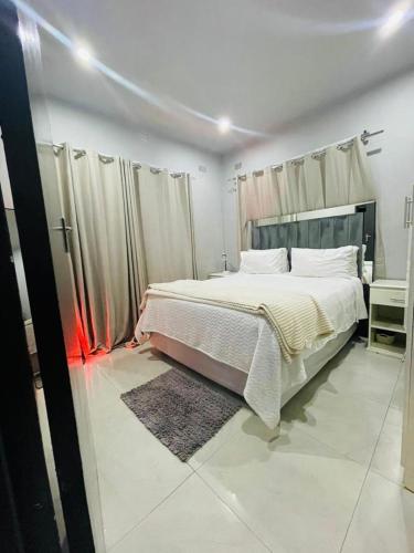 Victoria Falls Accomodation in มาโกโกบา
