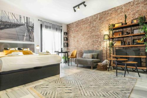 Modern Studio with Private Rooftop Terrace by REMS, Malaga