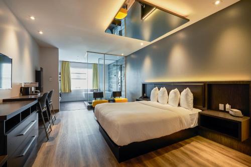 . Hôtel Ô Laval