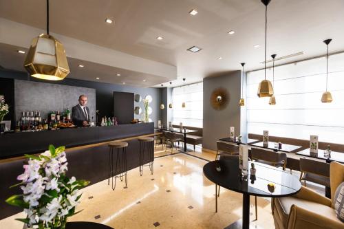 酒吧/休闲厅, 米兰加里波第假日酒店-洲际酒店集团旗下 (Holiday Inn Milan Garibaldi Station By IHG) in 米兰