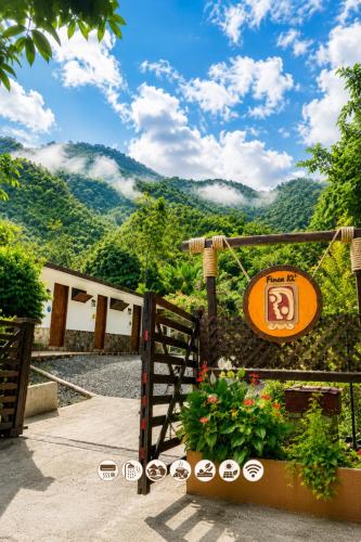 Finca Ki' - Eco Farm Stay Bed & Breakfast - El Yunque Region