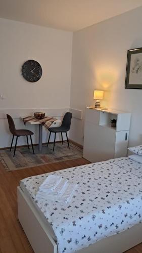 MoCity Studio Apartment