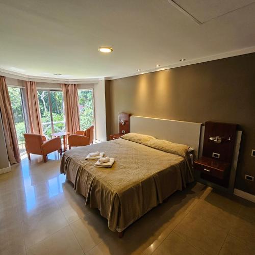 TROPICAL hotel CATARATAS
