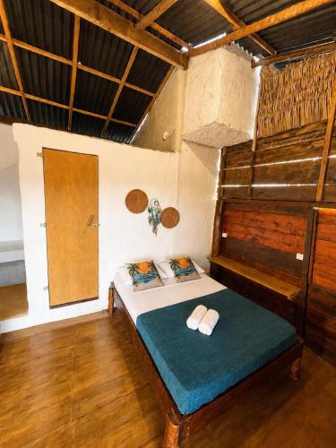 1 double bed, 3 twin beds