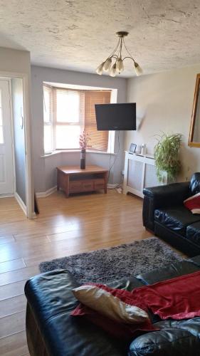 Home in Emerson Valley, United Kingdom