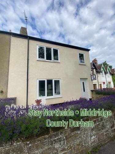 2-Bed Village Country Cottage with Free Parking and Pub - County Durham gîte à louer Windlestone