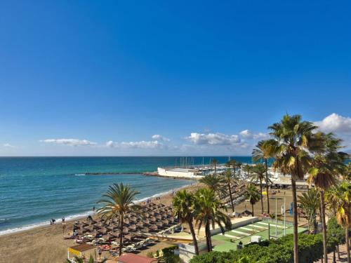 Boho Chic Apt, Frontline Sea & Paseo Views