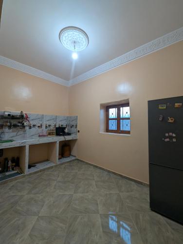 Cocina, Sahara Desert Apartment with Camel Tours & Free WiFi in Merzouga