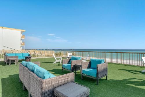 View, Chateau Beachfront Hotel a By the Sea Resort in Panama City (FL)