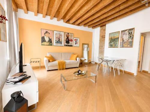 Canal View Boutique Apartments 2