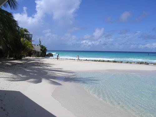 playa, 3 min walk from the beach - Bella Figura Apt 3 in Rockley