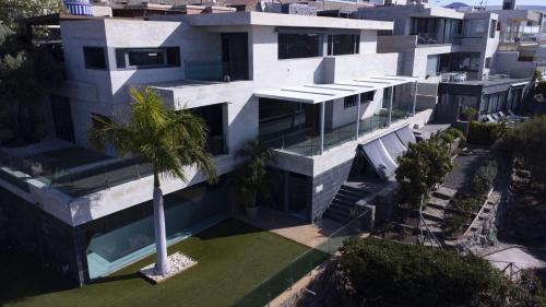 Aura Majestic - Ocean View & Wellness