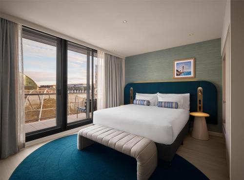 1 queen bed