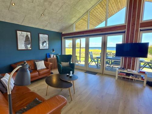 Modernes-Ferienhaus-mit-Meerblick-in-Strandnaehe in 辛度斯