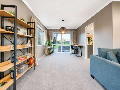 Christchurch 4BR Home Near Halswell Quarry - image 2