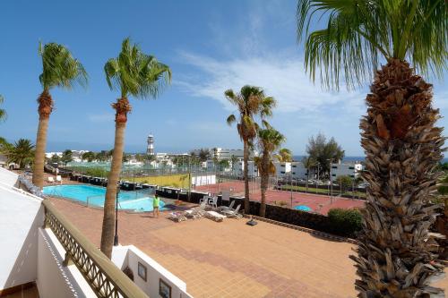  Playa Grande Puerto del Carmen Share Pool By PVL, Pension in Puerto del Carmen