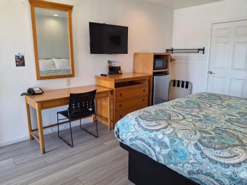 Rodeway Inn Alameda-Oakland Room Type - King Room - Accessible 