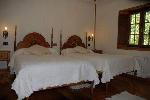 Twin Room with Private Bathroom