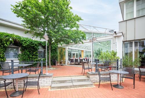 Restaurant, ABACUS Tierpark Hotel in Berlin