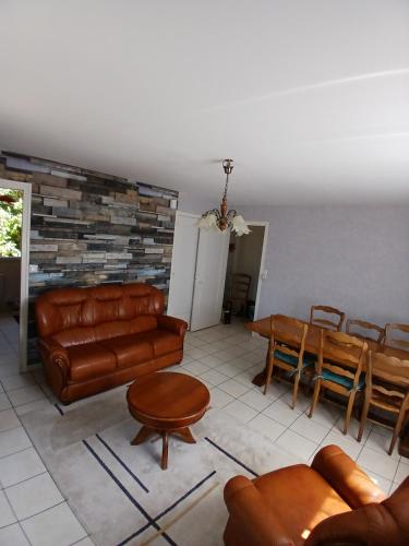 appartement au coeur de la region des lacs . in Pont-de-Poitte