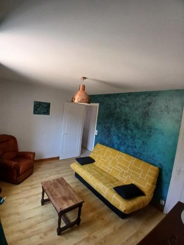 appartement au coeur de la region des lacs . in Pont-de-Poitte