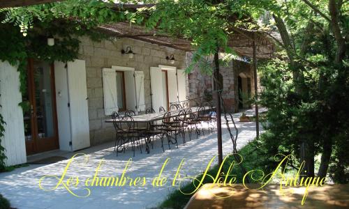 Les chambres de l'Hôte Antique chambre d'hôte Poggio d'Olmo