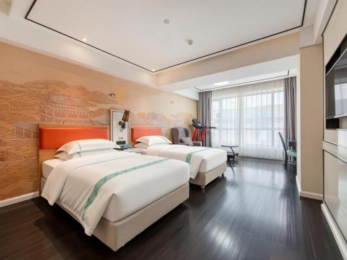 2 twin beds