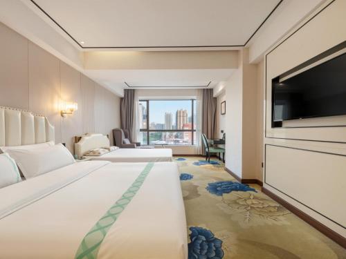 1 queen bed