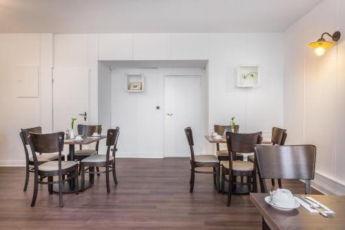 Signature Hotel Astoria - image 8