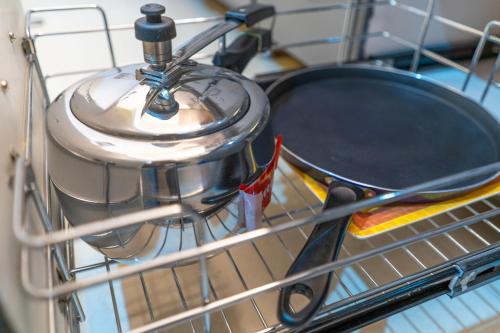 Studio Unit - The Brick House - image 4