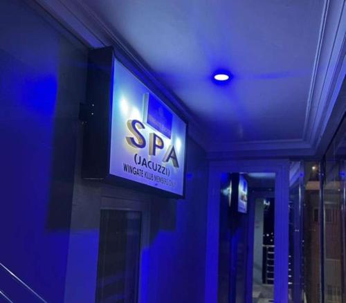 Wingate Signature Hotel And Suites in อิโคโรดู
