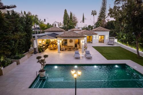 Luxury Villa Nueva Andalucia