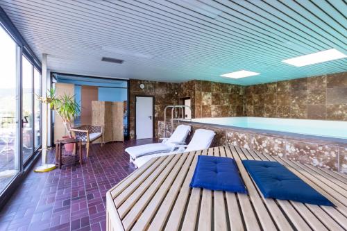 Hotel Zum grünen Kranz – Zell (Mosel)