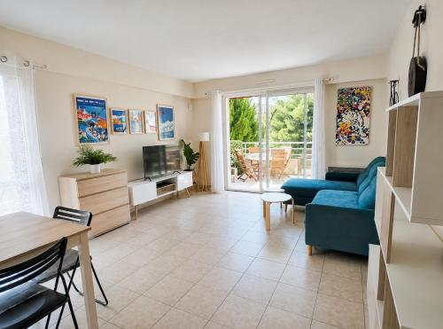 Appartement 2 chambres avec piscine, terrasses et parking à Nice