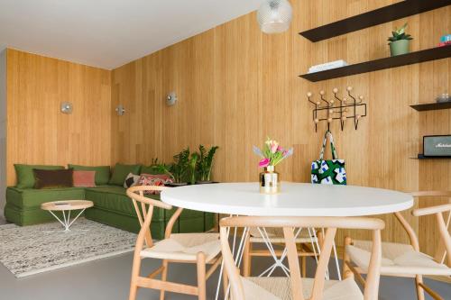 Kith & Kin Boutique Apartments 3