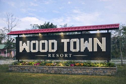 Wood Town Resort