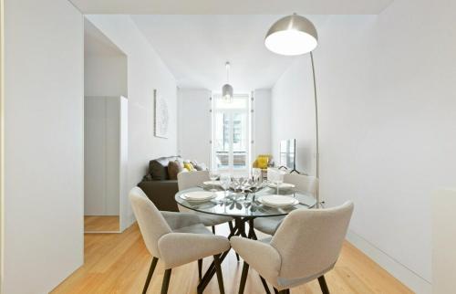 Spacious 1 Bedroom Apartment near Baixa - image 2