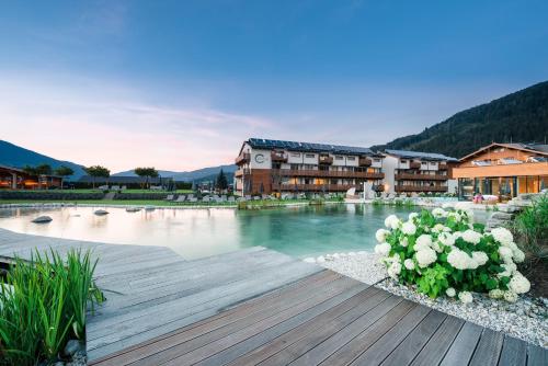 Central - Holiday Resort Flachau 3