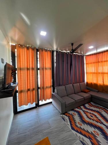 Qimmy Riverside Guesthouse in Kedai Buluh