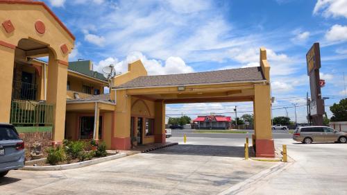 Deluxe Inn By Capital O Odessa I-20
